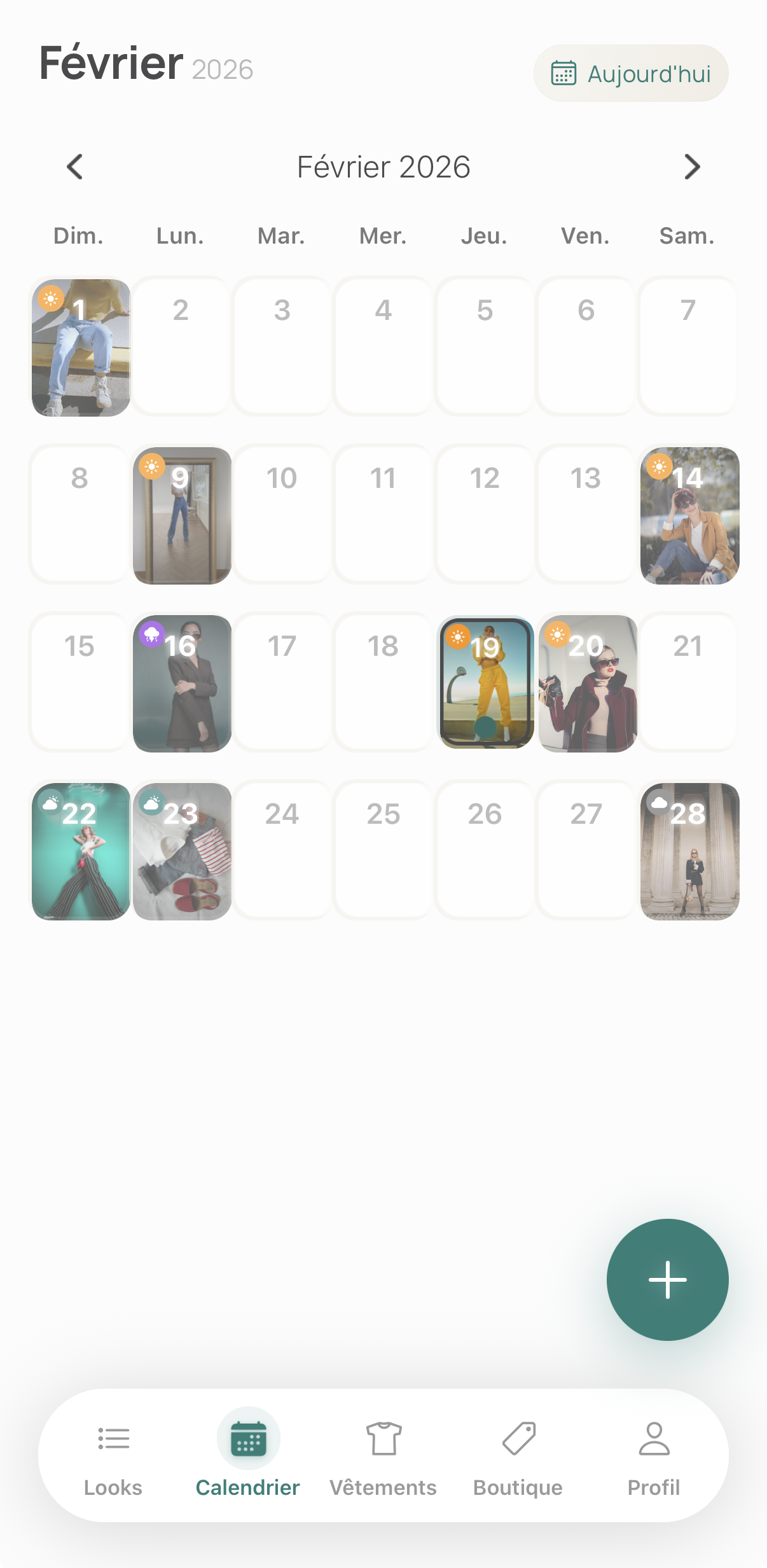 Calendar screen showing outfit planning for the week